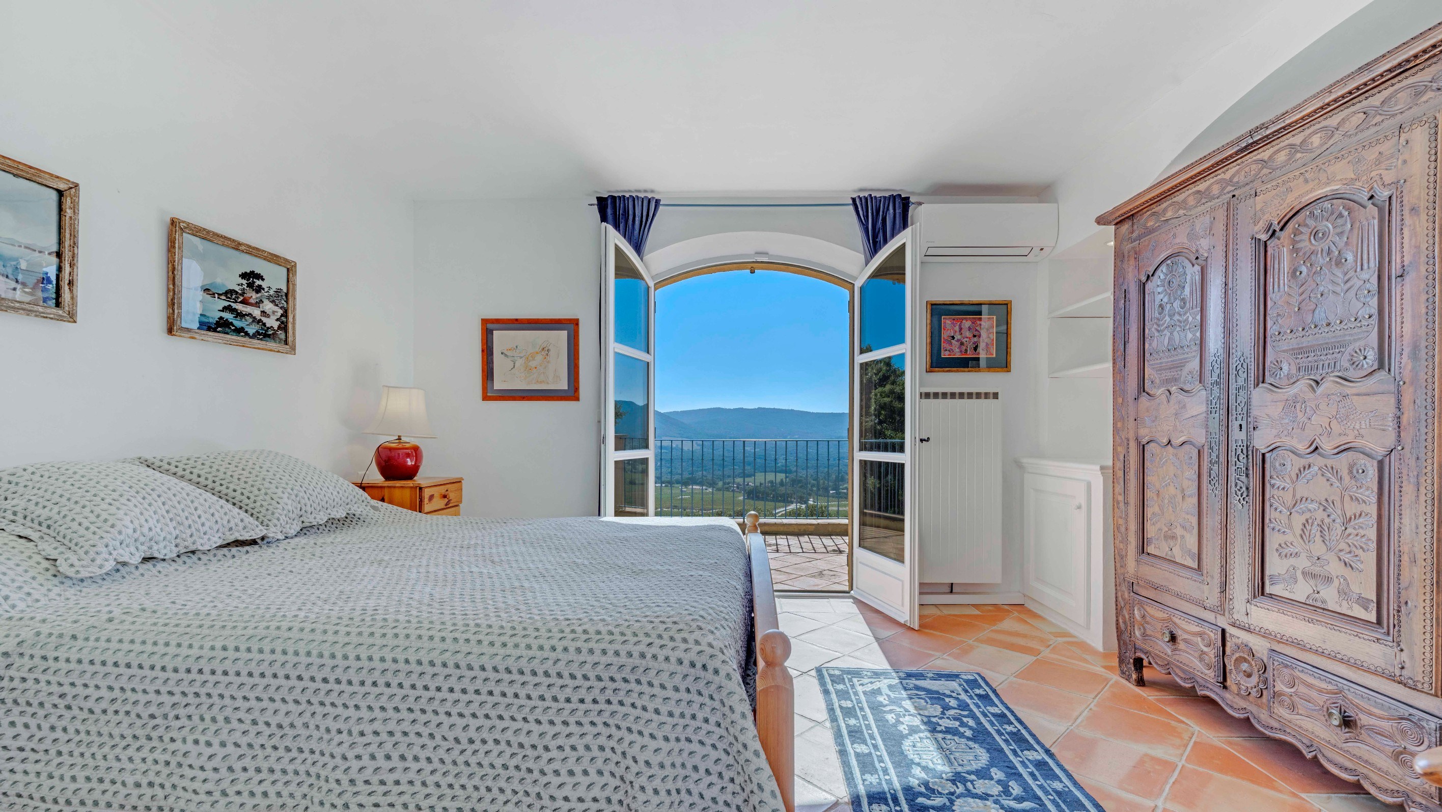  Luxury provençal property for sale near Sainte-Maxime and Saint-Tropez - 物件實景