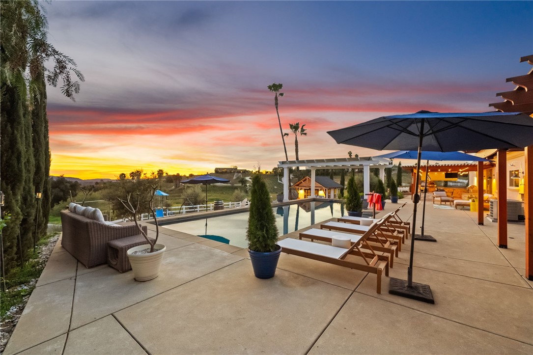 Temecula, California, 92592, United States, 5 Bedrooms Bedrooms, ,4 BathroomsBathrooms,Residential,For Sale,2021827