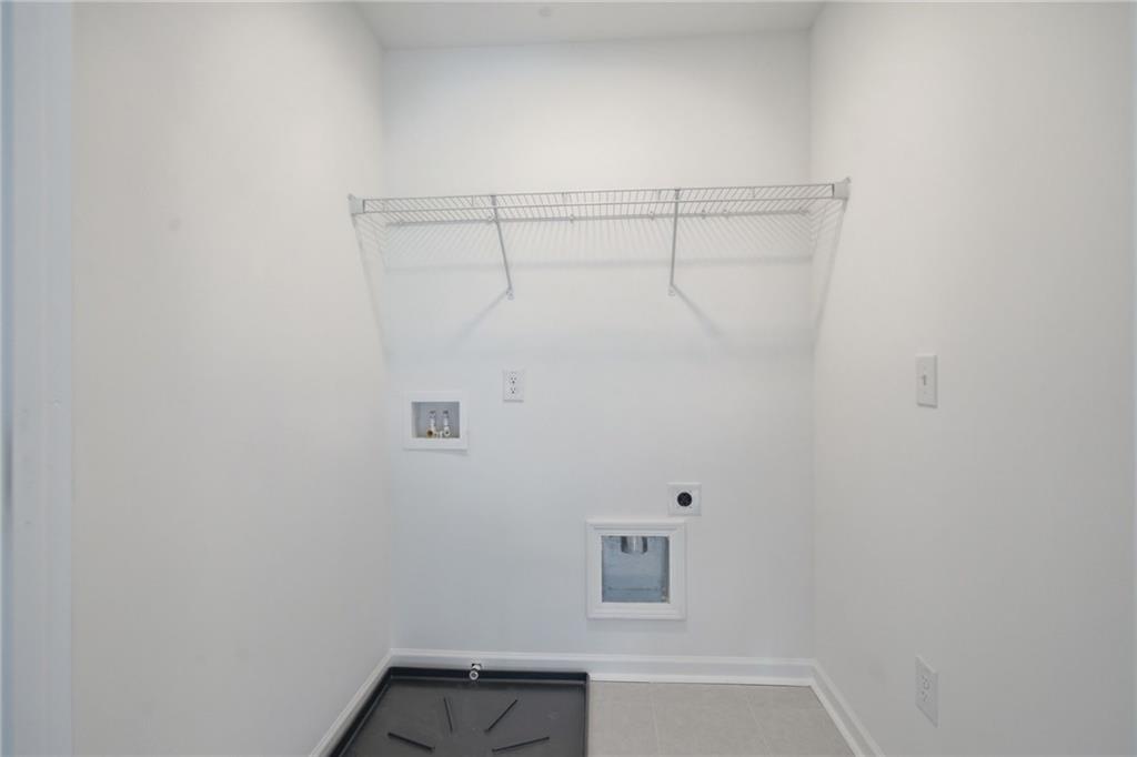 Cumming, Georgia, 30028, United States, 6 Bedrooms Bedrooms, ,6 BathroomsBathrooms,Residential,For Sale,2034484