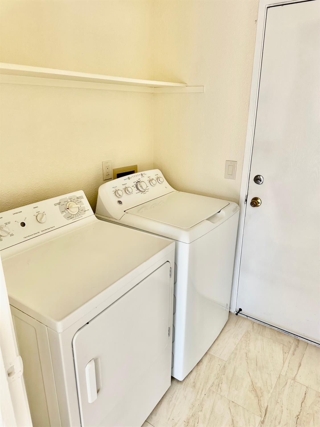 Stockton, California, 95206, United States, 3 Bedrooms Bedrooms, ,3 BathroomsBathrooms,Residential,For Sale,1889738