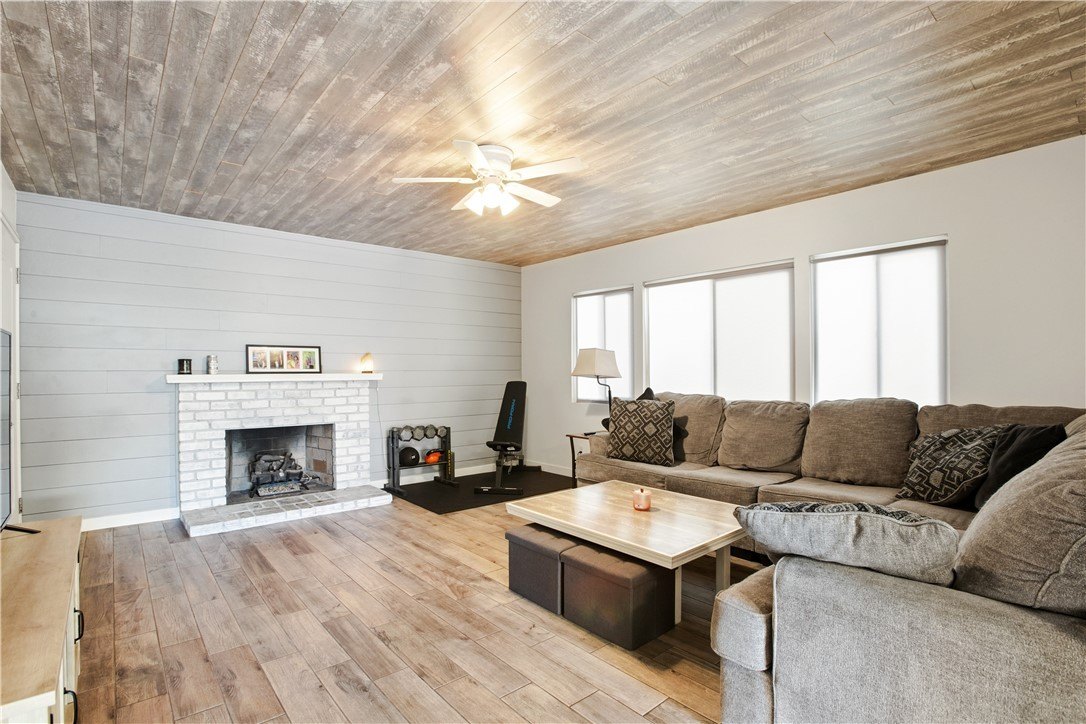 Long Beach, California, 90805, United States, 3 Bedrooms Bedrooms, ,2 BathroomsBathrooms,Residential,For Sale,2011745