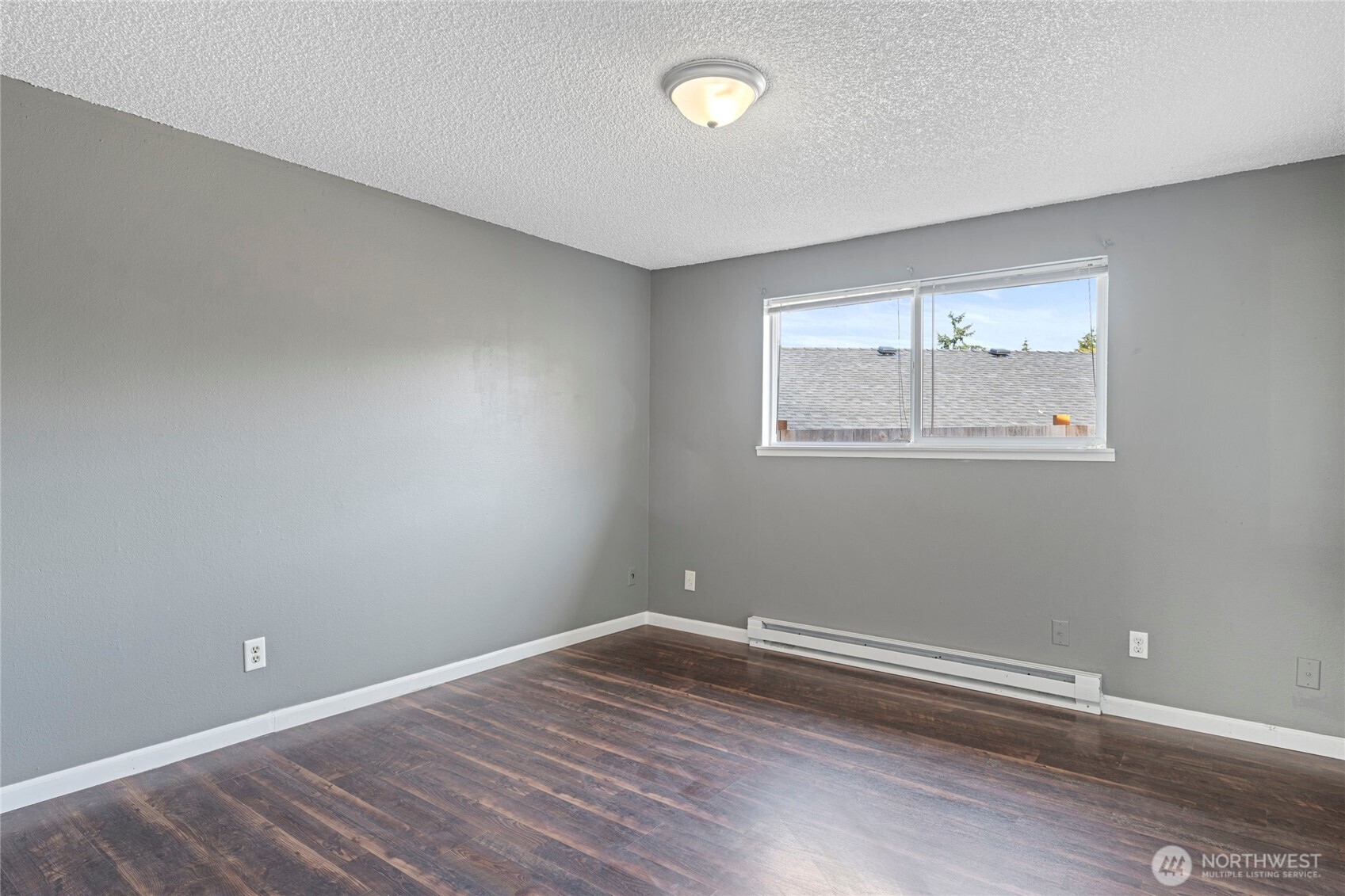 Auburn, Washington, 98001, United States, 4 Bedrooms Bedrooms, ,2 BathroomsBathrooms,Residential,For Sale,1991202