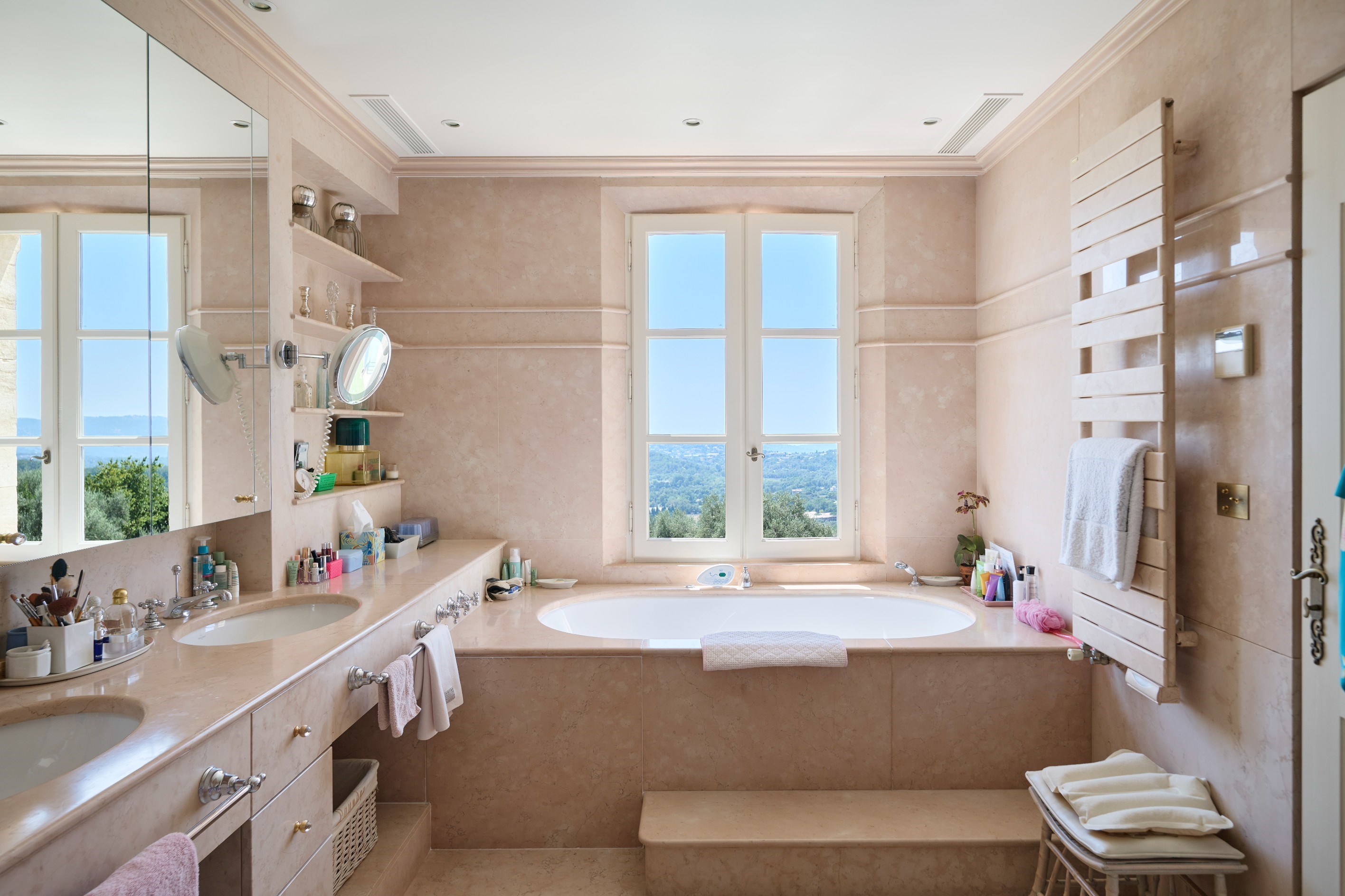  Luxury estate in Châteauneuf-Grasse with panoramic sea views, 625 sqm residence - 物件實景