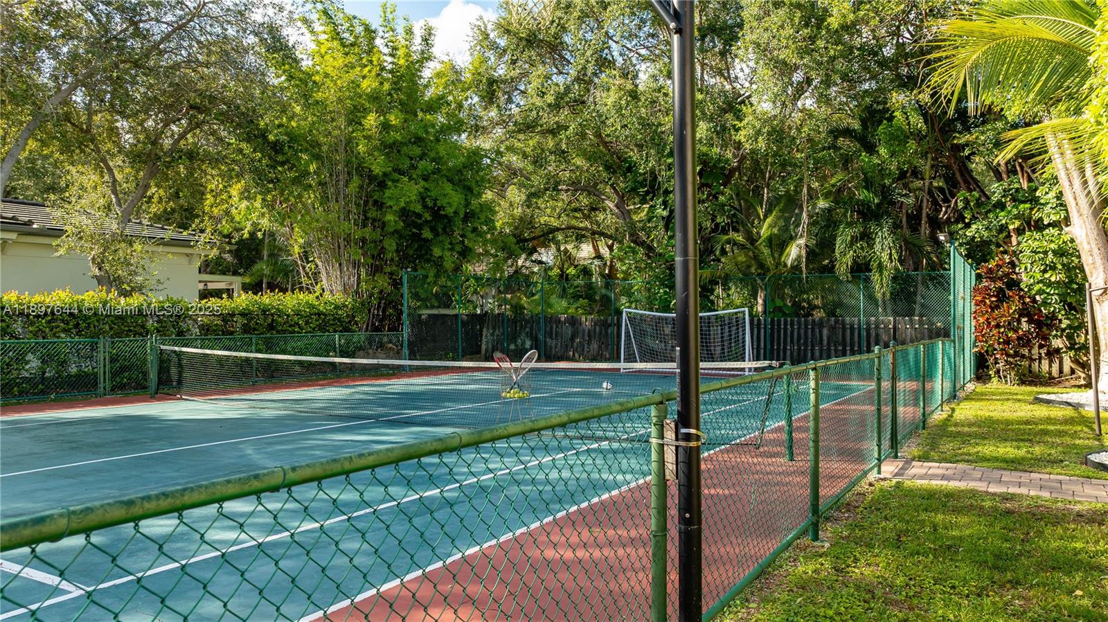 Palmetto Bay, Florida, 33157, United States, 4 Bedrooms Bedrooms, ,4 BathroomsBathrooms,Residential,For Sale,1966916