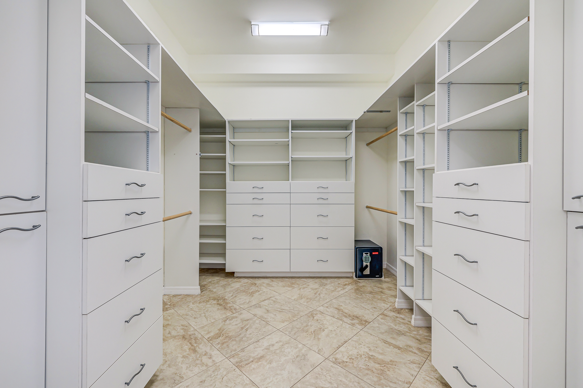  704 N Ocean Blvd, Pompano Beach, FL, 33062 - 物件實景