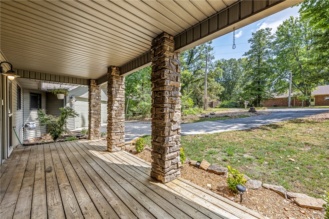 Rogers, Arkansas, 72756, United States, 4 Bedrooms Bedrooms, ,3 BathroomsBathrooms,Residential,For Sale,1925135