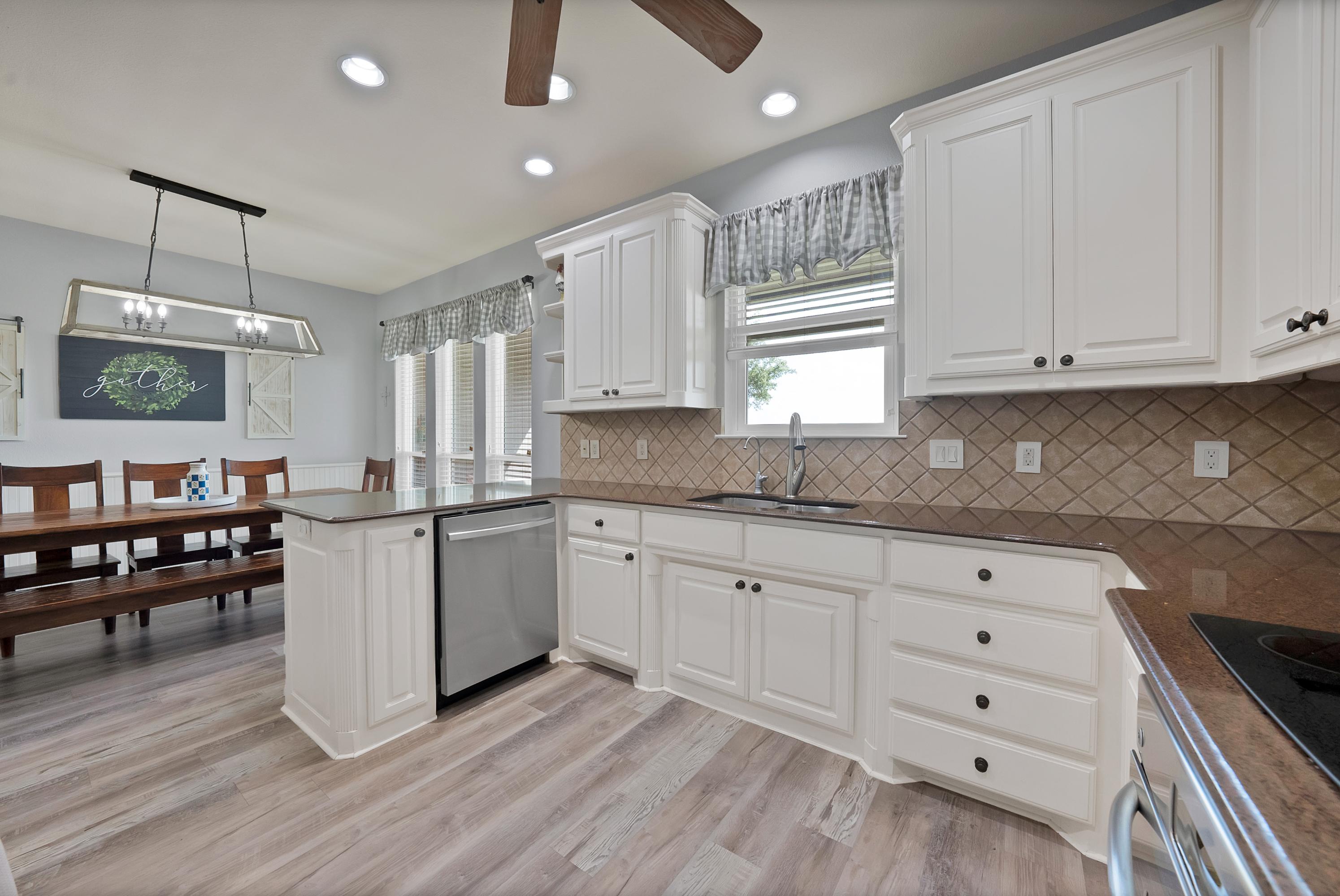  300 Buena Vista Drive, Willow Park, TX, 76087 - 物件實景