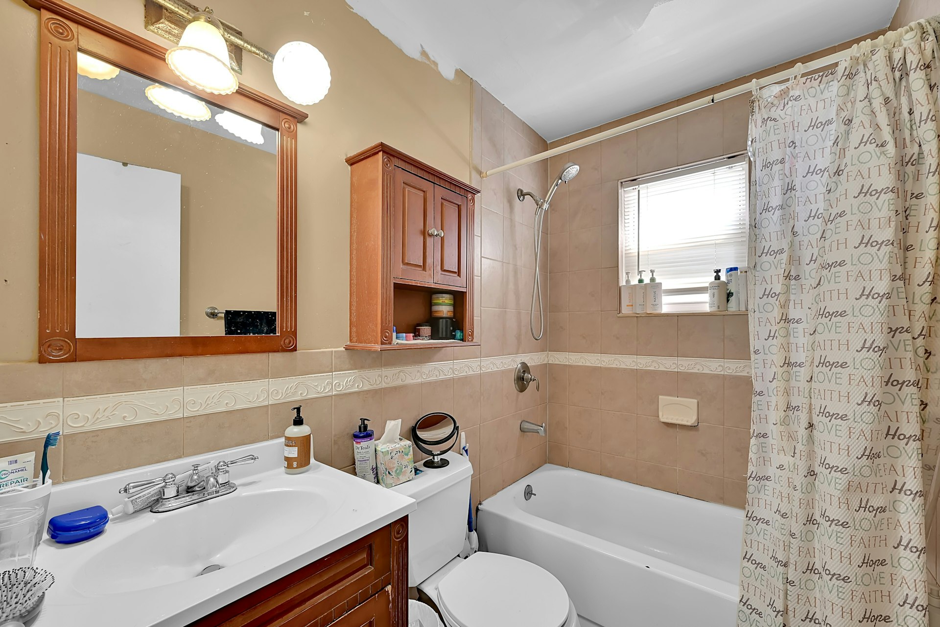  2 Radio Avenue, Secaucus, NJ 07094 - 物件實景
