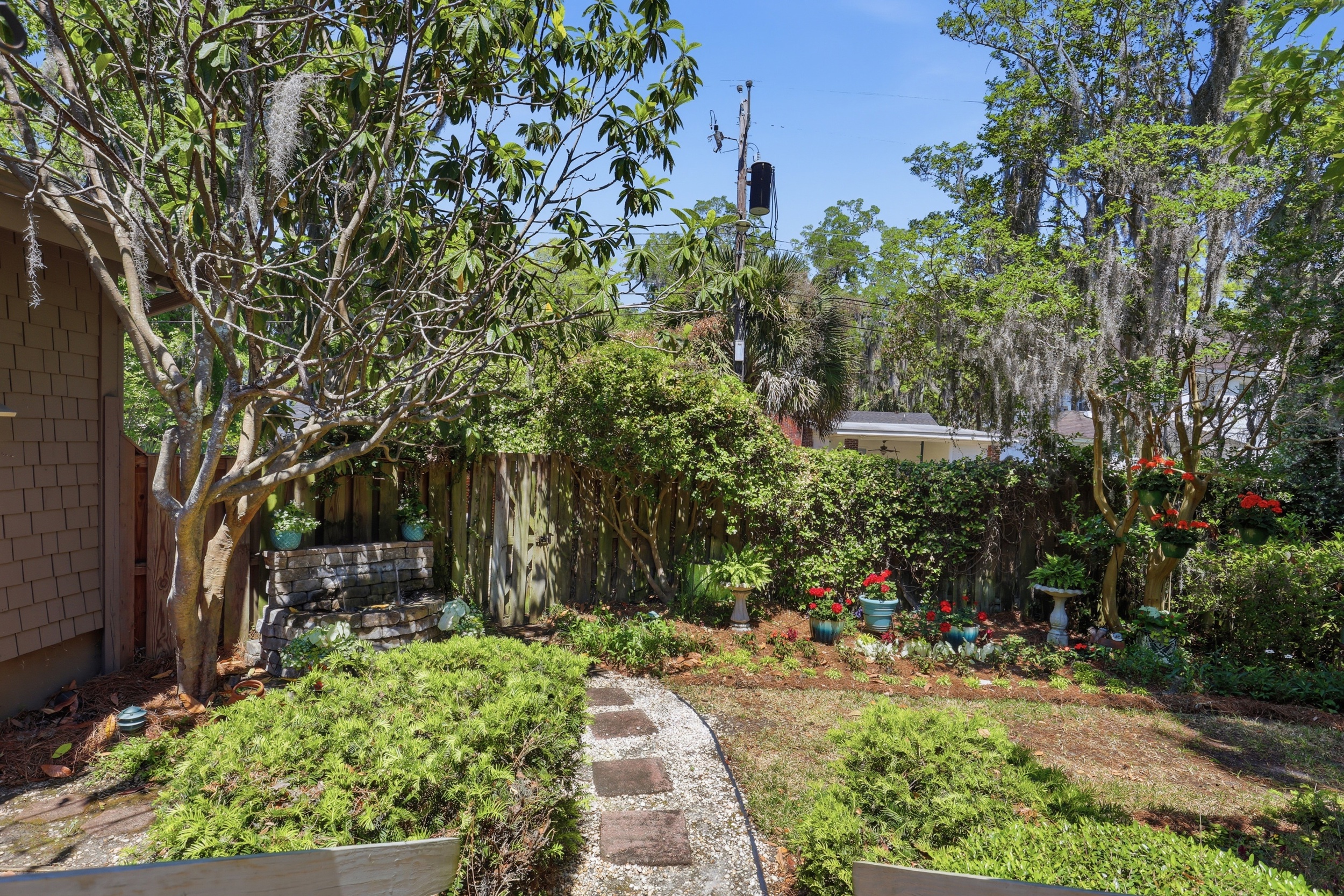  Prestigious Home in Ardsley Park Featured in Southern Living Magazine - 物件實景