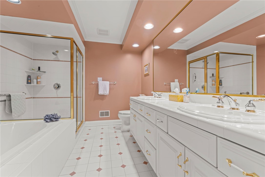 Mcmurray, Pennsylvania, 15317, United States, 3 Bedrooms Bedrooms, ,5 BathroomsBathrooms,Residential,For Sale,2024621