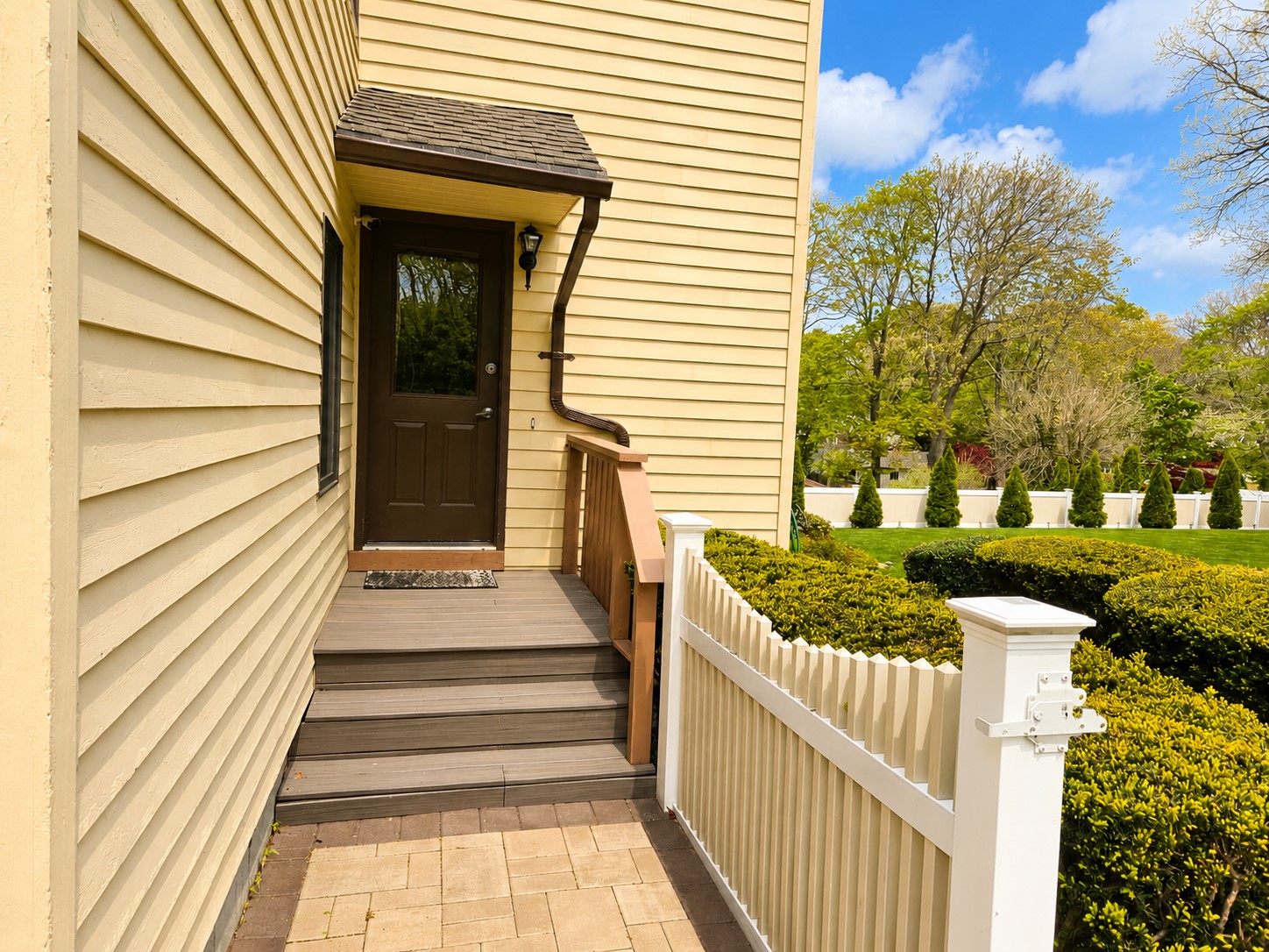 Middle Island, New York, 11953, United States, 4 Bedrooms Bedrooms, ,4 BathroomsBathrooms,Residential,For Sale,2049194