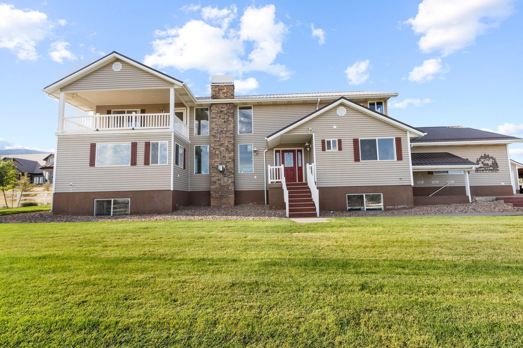 Parowan, Utah, 84761, United States, 6 Bedrooms Bedrooms, ,5 BathroomsBathrooms,Residential,For Sale,1995430