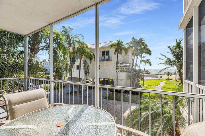 Islamorada, Florida, 33036, United States, 2 Bedrooms Bedrooms, ,3 BathroomsBathrooms,Residential,For Sale,1990240