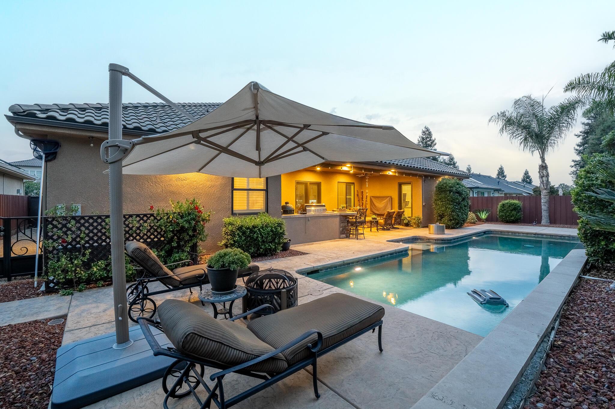 Visalia, California, 93291, United States, 4 Bedrooms Bedrooms, ,3 BathroomsBathrooms,Residential,For Sale,1976772