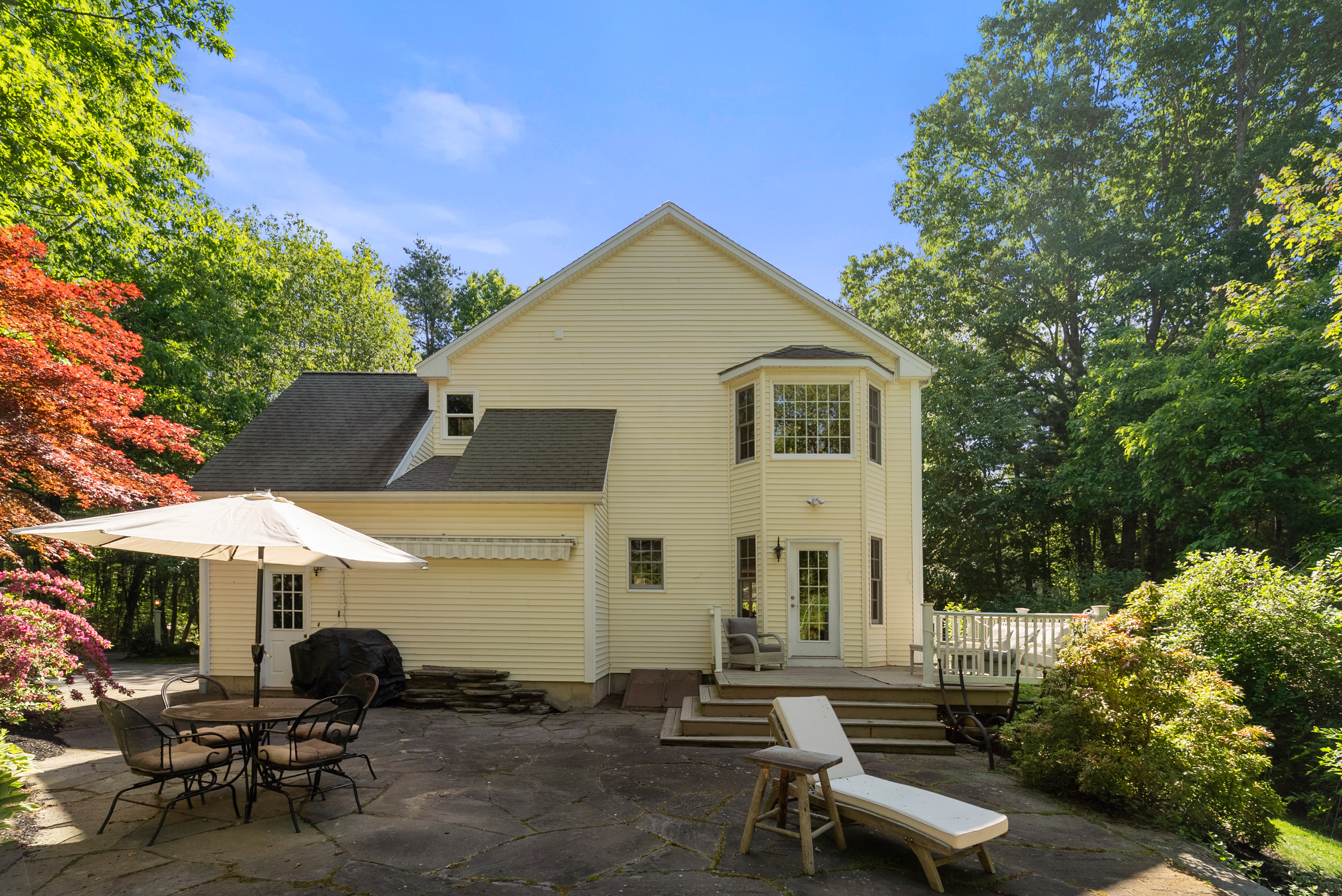  18 Wood Street, Southborough, MA, 01772 - 物件實景