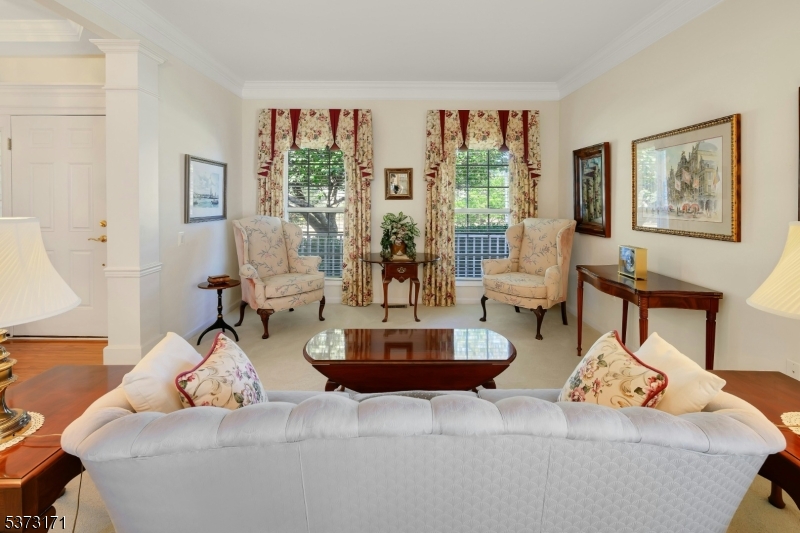 Franklin Twp., New Jersey, 08873, United States, 2 Bedrooms Bedrooms, ,2 BathroomsBathrooms,Residential,For Sale,1947950