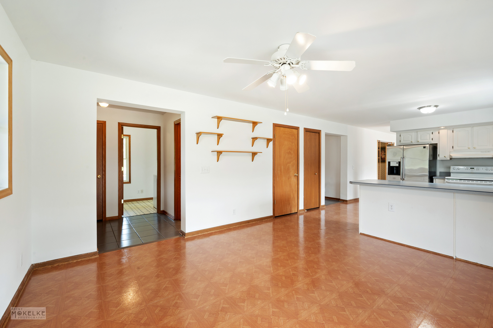 Newark, Illinois, 60541, United States, 4 Bedrooms Bedrooms, ,3 BathroomsBathrooms,Residential,For Sale,1918229
