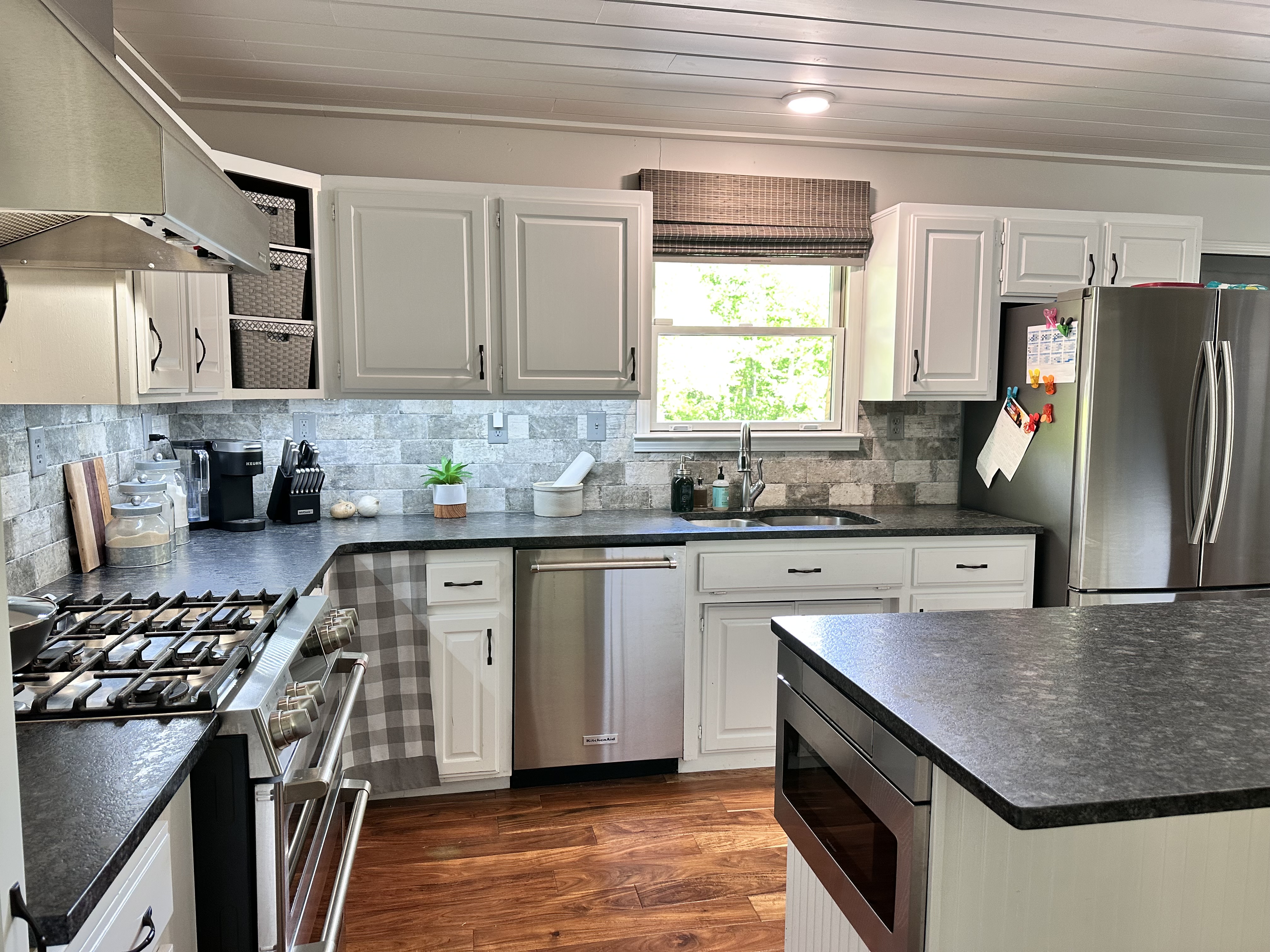 Shepherdsville, Kentucky, 40165, United States, 3 Bedrooms Bedrooms, ,2 BathroomsBathrooms,Residential,For Sale,1944660