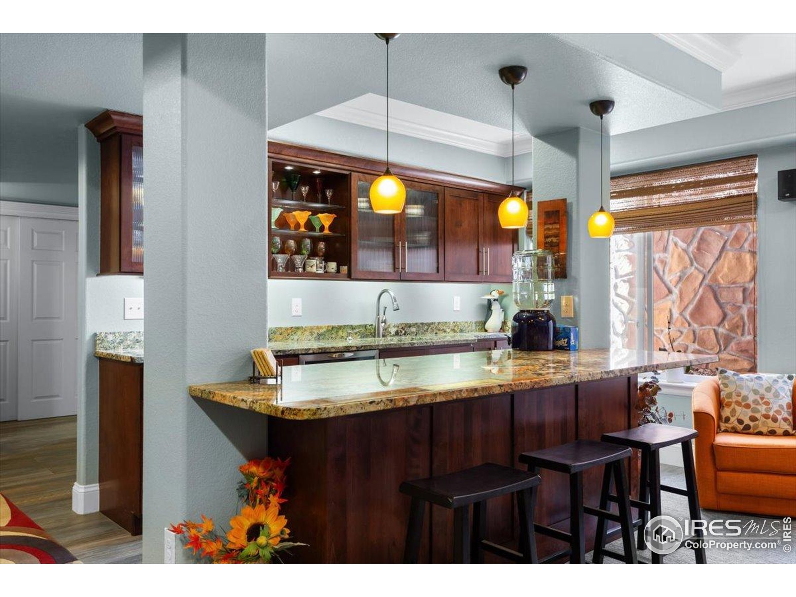 Longmont, Colorado, 80503, United States, 4 Bedrooms Bedrooms, ,3 BathroomsBathrooms,Residential,For Sale,1910378