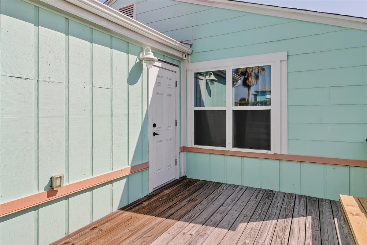 Port Aransas, Texas, 78373, United States, 3 Bedrooms Bedrooms, ,2 BathroomsBathrooms,Residential,For Sale,1973811