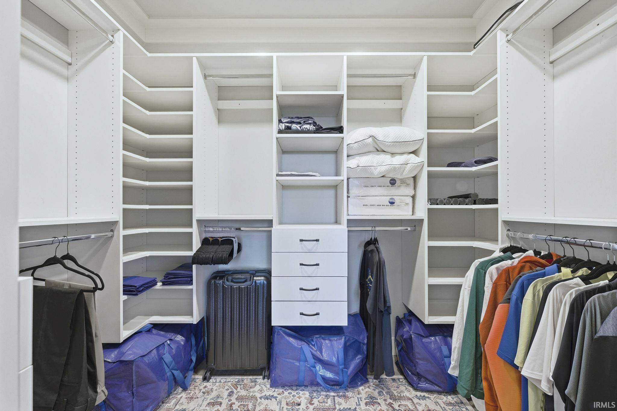 Auburn, Indiana, 46706-9568, United States, 3 Bedrooms Bedrooms, ,3 BathroomsBathrooms,Residential,For Sale,1987024