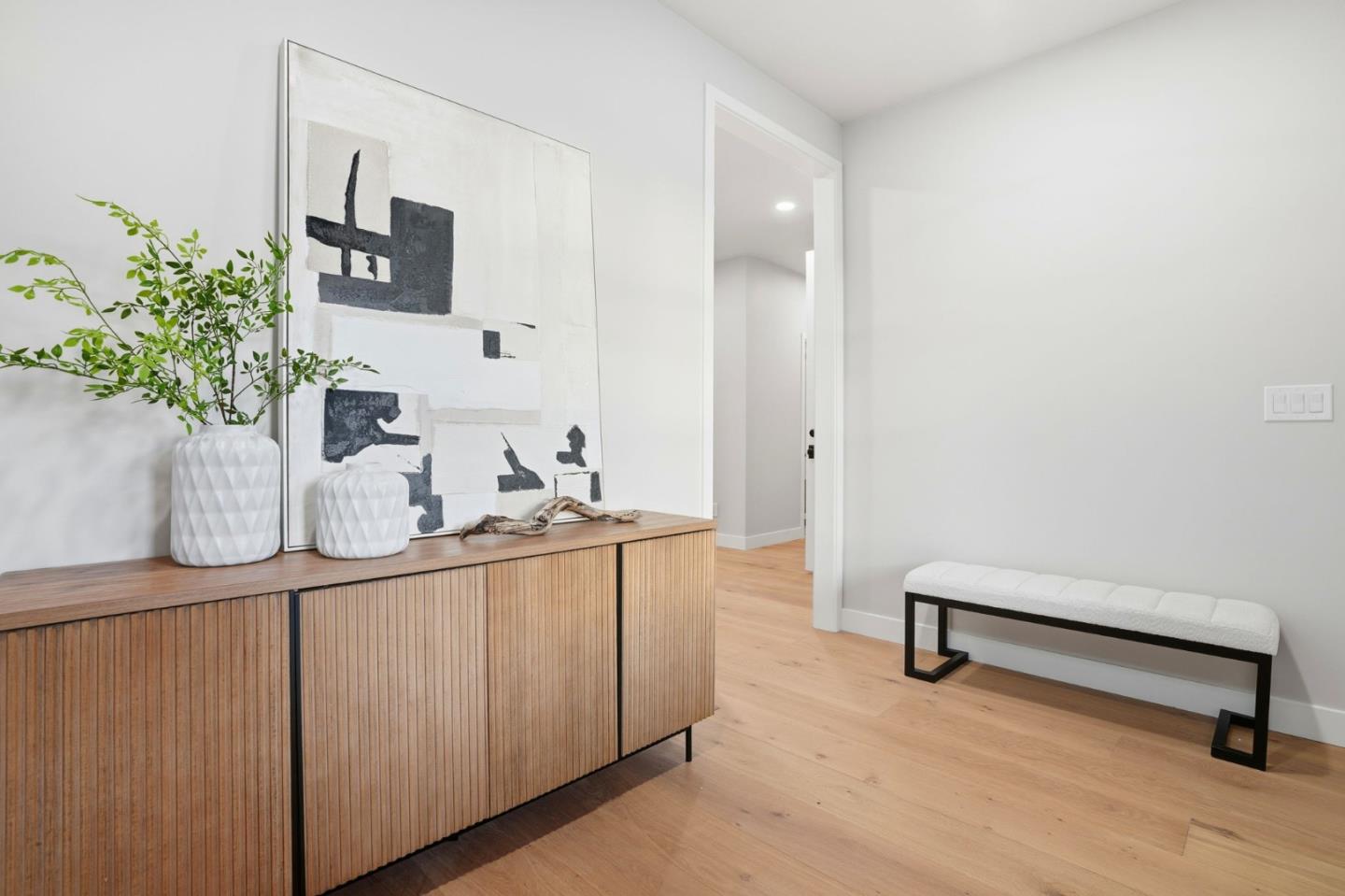 San Carlos, California, 94070, United States, 4 Bedrooms Bedrooms, ,4 BathroomsBathrooms,Residential,For Sale,1989305