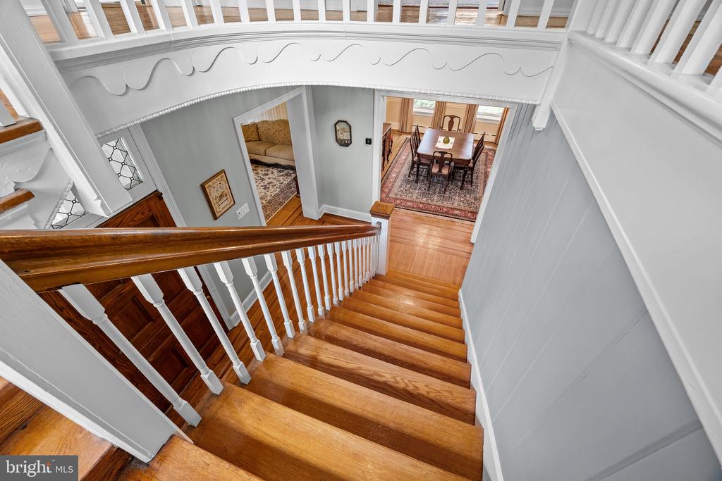 Lansdowne, Pennsylvania, 19050, United States, 5 Bedrooms Bedrooms, ,3 BathroomsBathrooms,Residential,For Sale,1926052