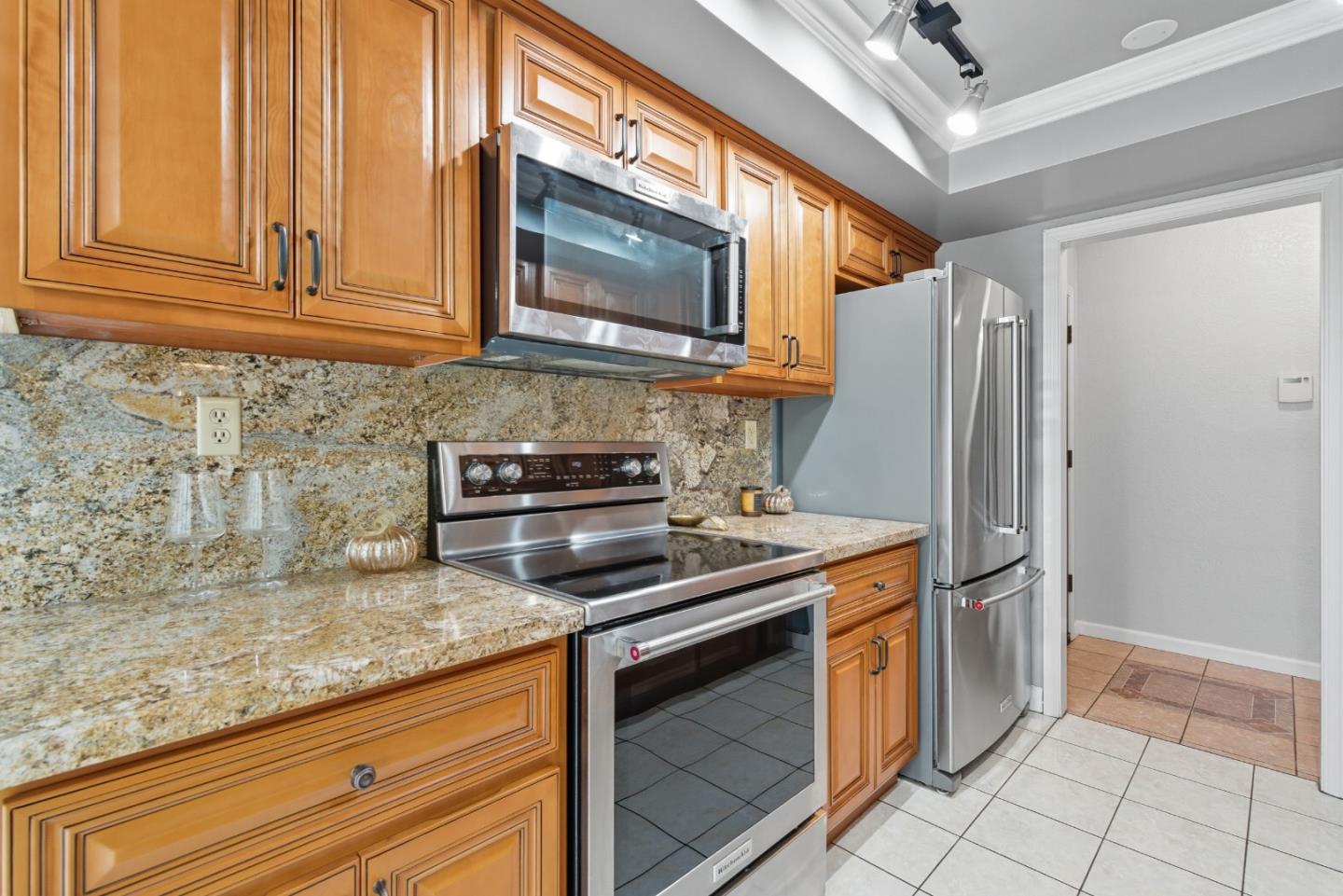 Hayward, California, 94541, United States, 2 Bedrooms Bedrooms, ,2 BathroomsBathrooms,Residential,For Sale,1961712