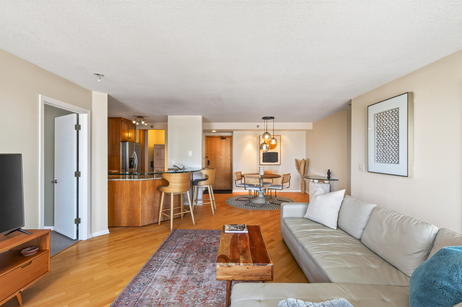  RiverWest Condo with Iconic City Views - 物件實景