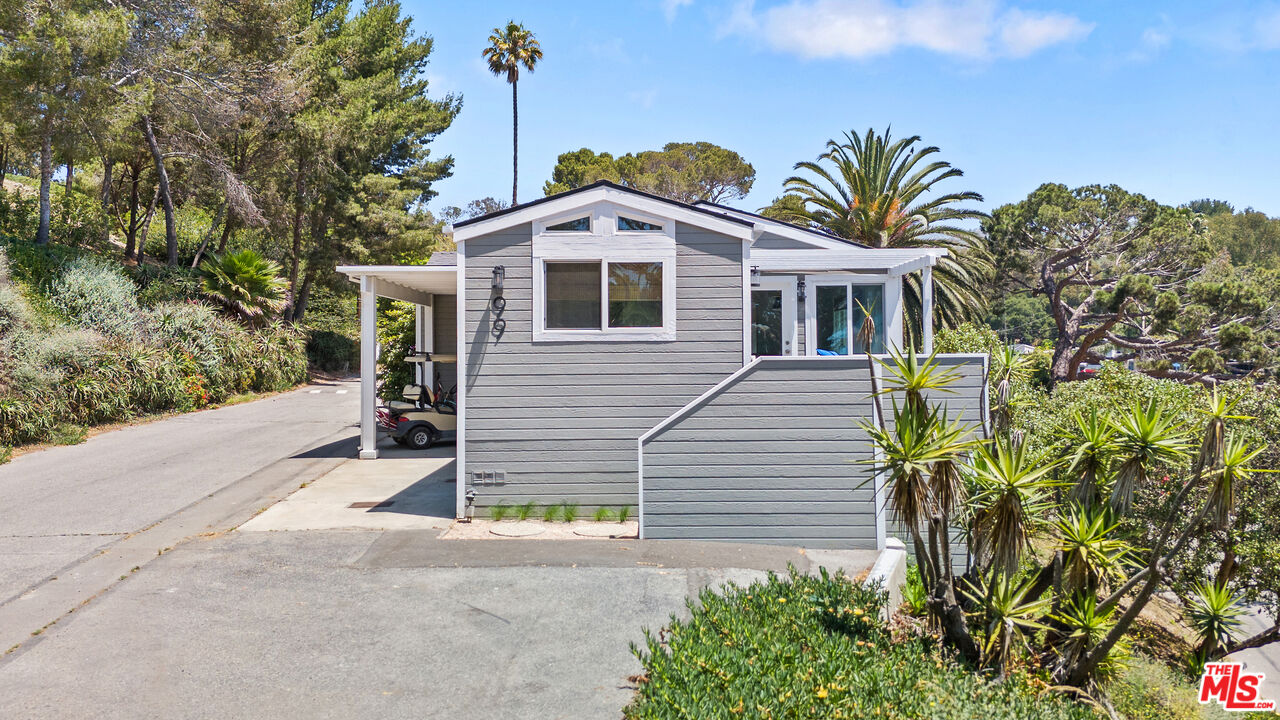 Malibu, California, 90265, United States, 1 Bedroom Bedrooms, ,1 BathroomBathrooms,Residential,For Sale,1891737