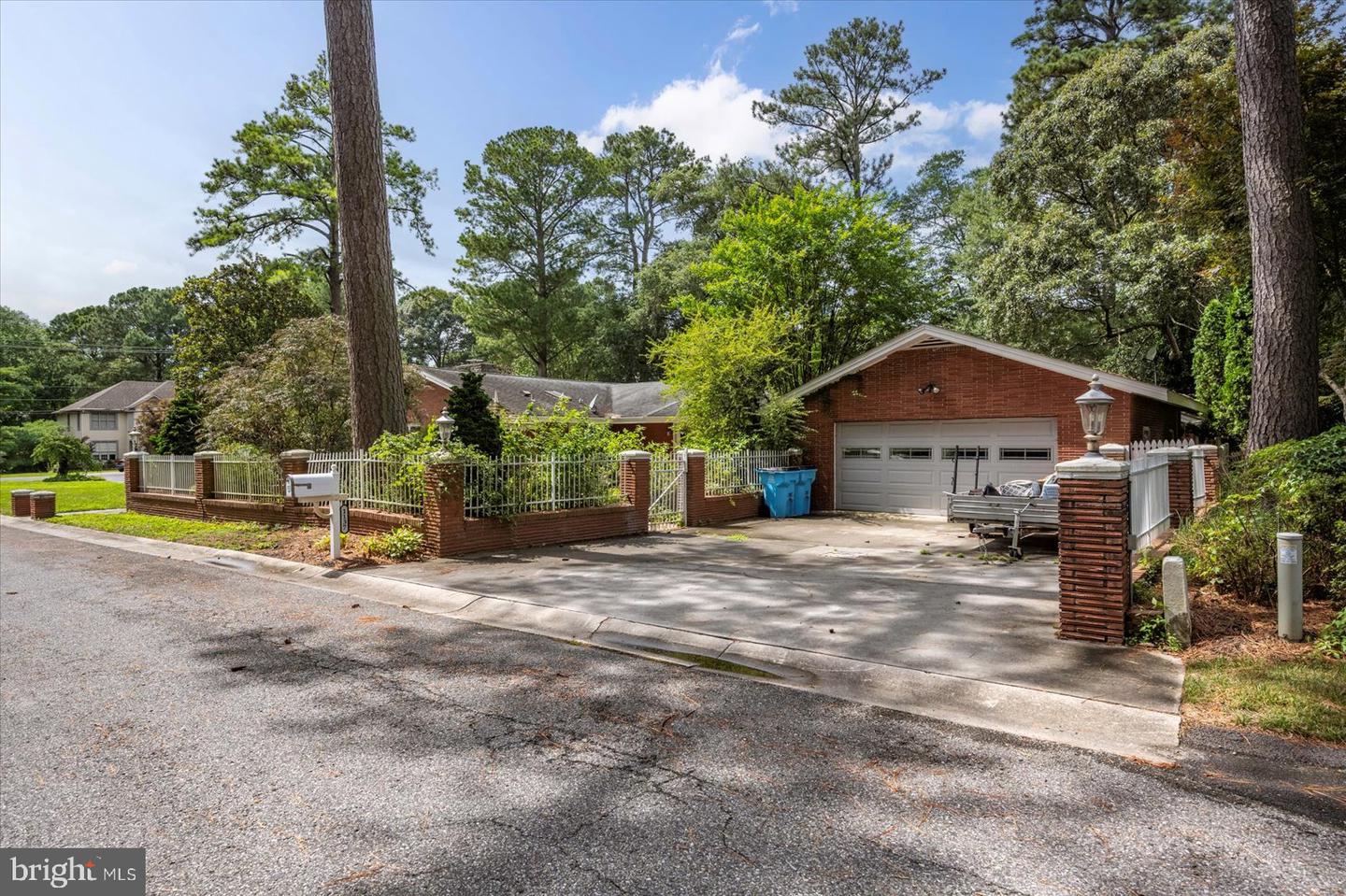 Salisbury, Maryland, 21801, United States, 3 Bedrooms Bedrooms, ,3 BathroomsBathrooms,Residential,For Sale,1898582