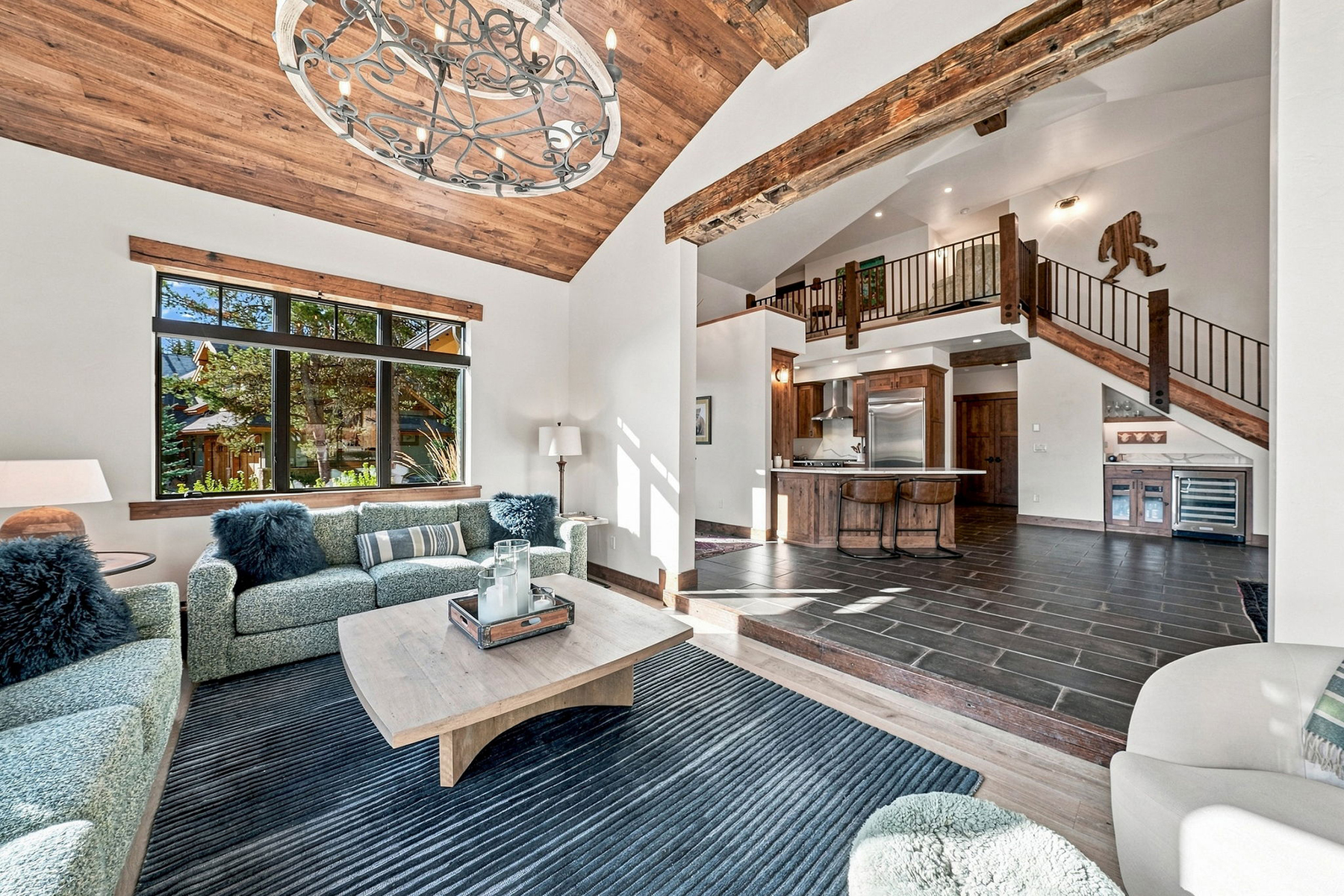  112 Brownstone Loop - 物件實景
