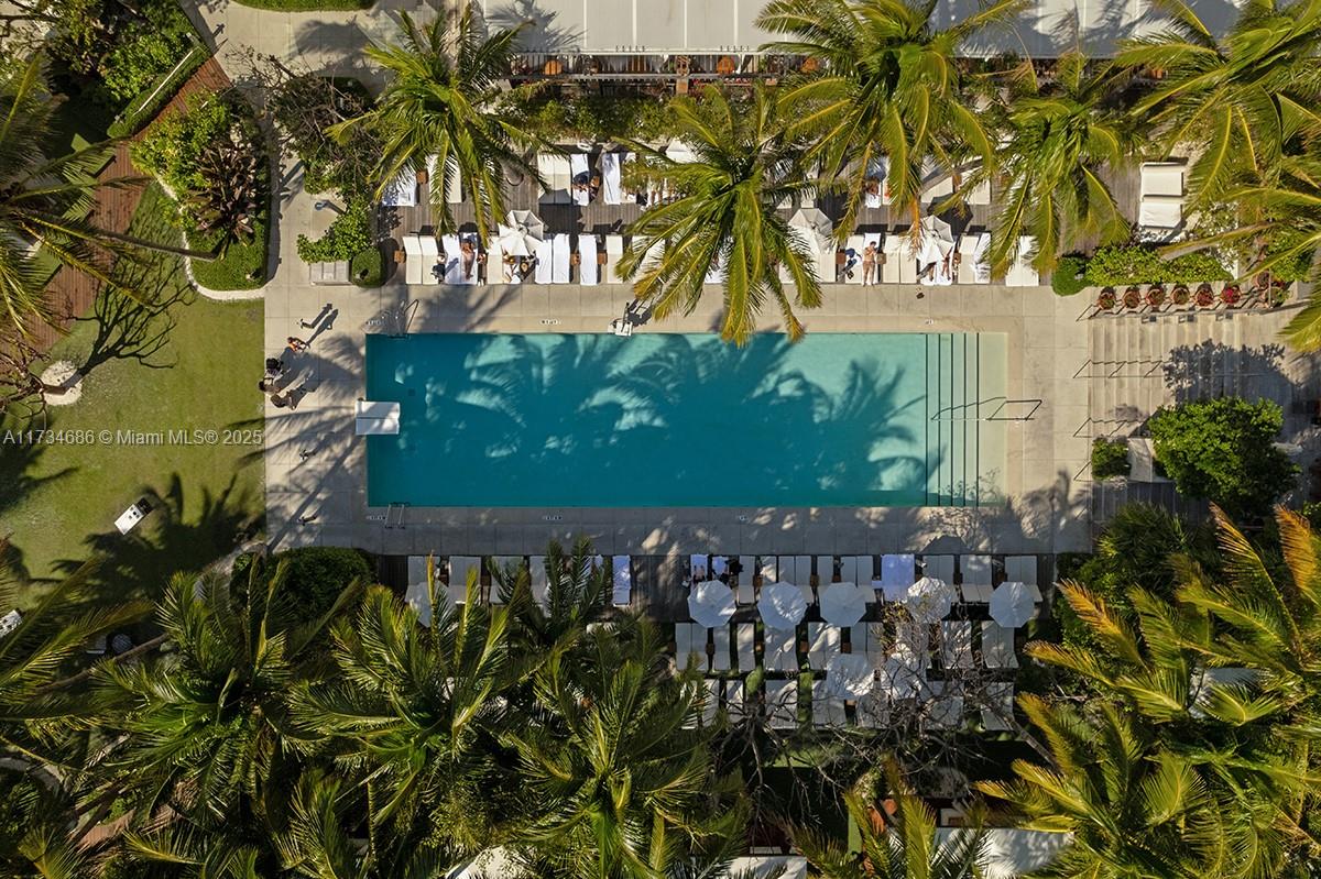 Miami Beach, Florida, 33140, United States, 3 Bedrooms Bedrooms, ,4 BathroomsBathrooms,Residential,For Sale,1696692