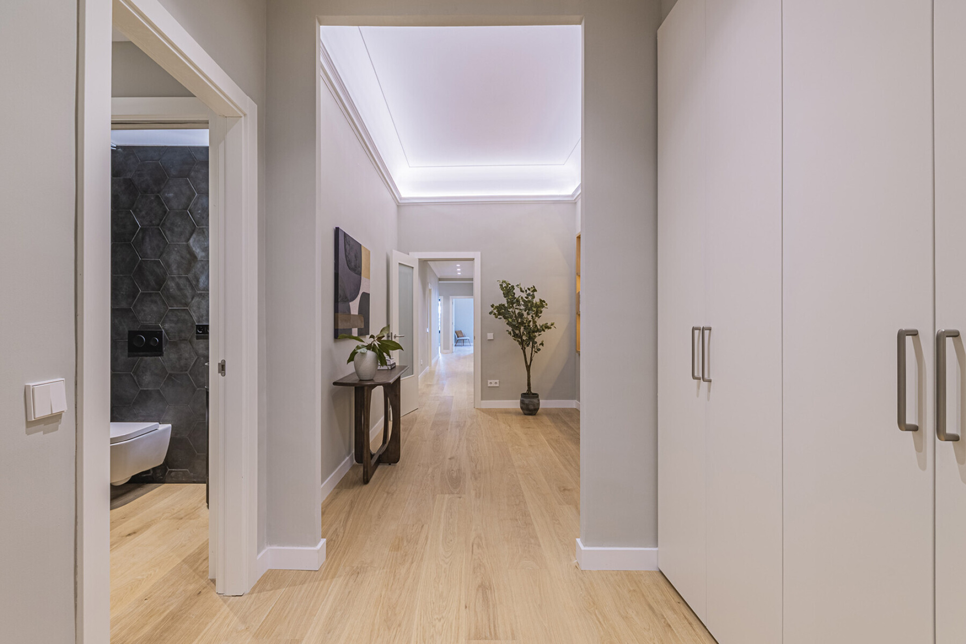  Elegant 5 Bedroom Renovated Apartment in Barcelona - 物件實景