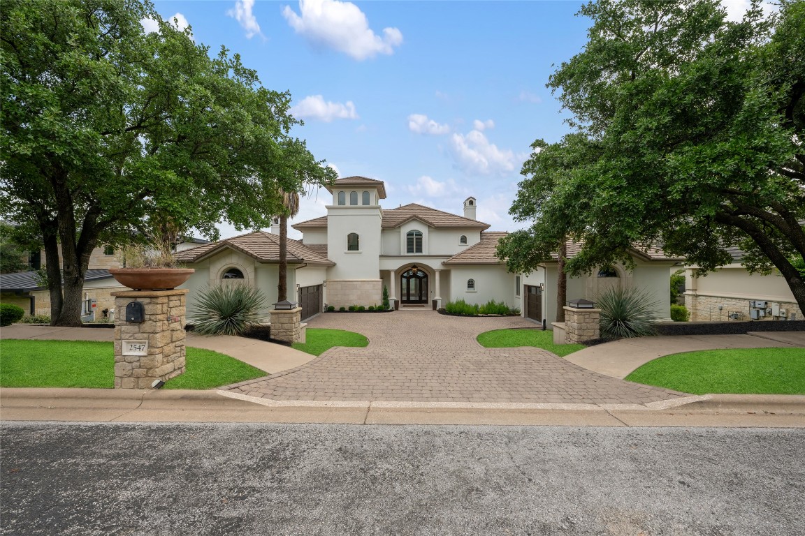 Austin, Texas, 78746, United States, 4 Bedrooms Bedrooms, ,6 BathroomsBathrooms,Residential,For Sale,1838142