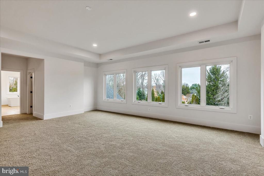 Oak Hill, Virginia, 20171, United States, 4 Bedrooms Bedrooms, ,6 BathroomsBathrooms,Residential,For Sale,2006195