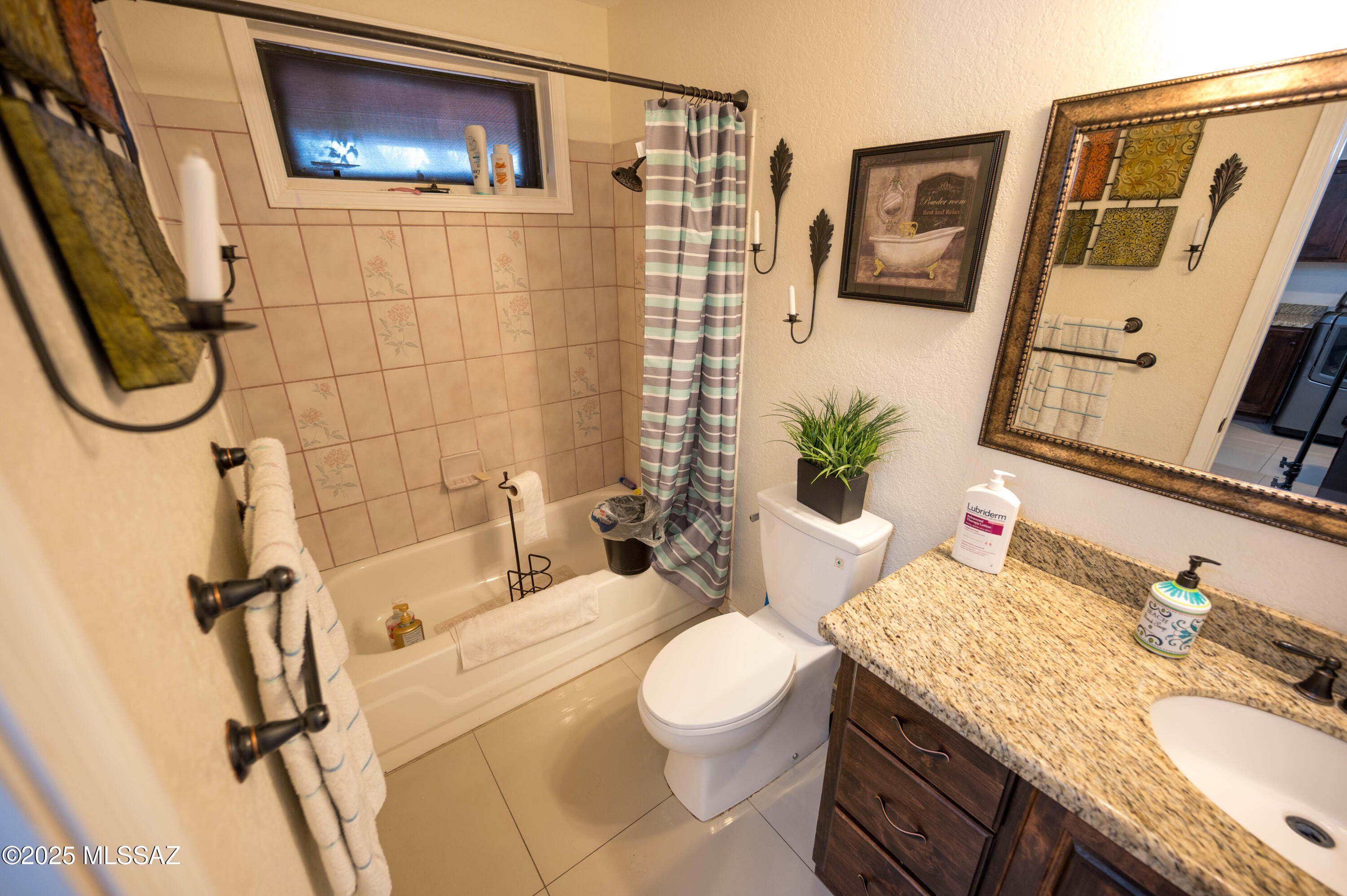 Nogales, Arizona, 85621, United States, 4 Bedrooms Bedrooms, ,4 BathroomsBathrooms,Residential,For Sale,1937023
