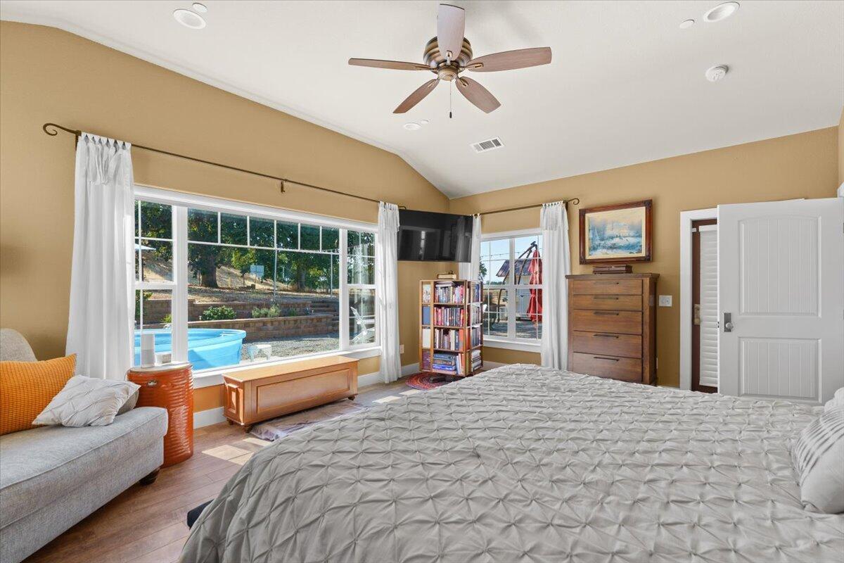 Red Bluff, California, 96080, United States, 3 Bedrooms Bedrooms, ,2 BathroomsBathrooms,Residential,For Sale,1949814