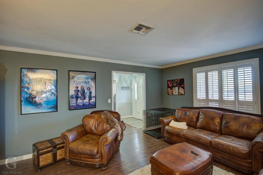 Shreveport, Louisiana, 71119, United States, 4 Bedrooms Bedrooms, ,3 BathroomsBathrooms,Residential,For Sale,1993135