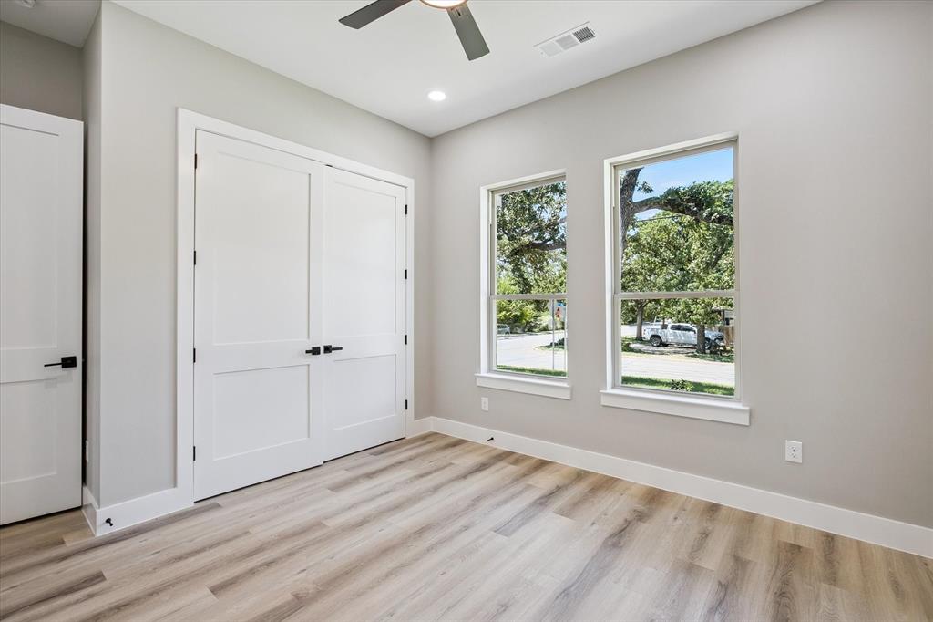 Arlington, Texas, 76012, United States, 4 Bedrooms Bedrooms, ,3 BathroomsBathrooms,Residential,For Sale,1976535