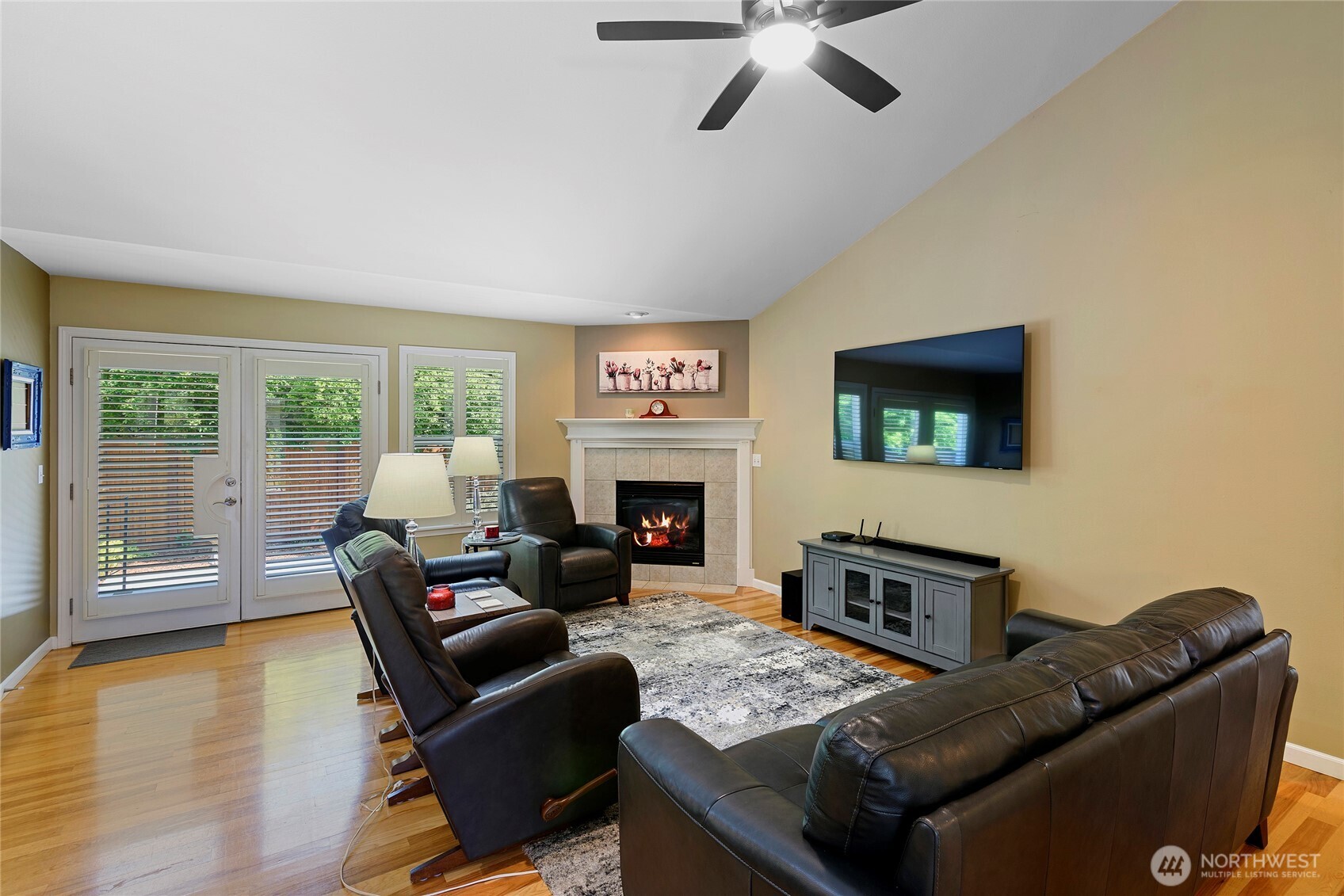Bremerton, Washington, 98311, United States, 3 Bedrooms Bedrooms, ,1 BathroomBathrooms,Residential,For Sale,1848979