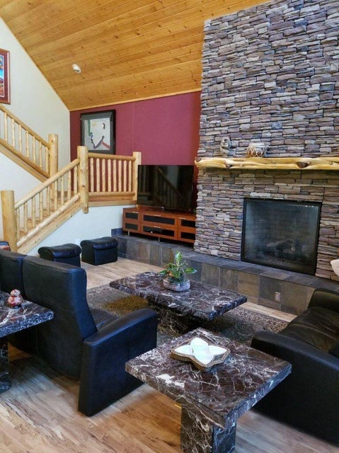 KLAMATH FALLS, Oregon, 97601, United States, 3 Bedrooms Bedrooms, ,3 BathroomsBathrooms,Residential,For Sale,1973852