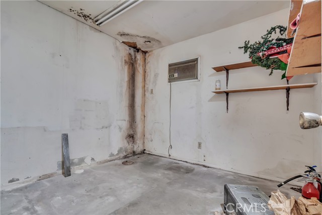 Compton, California, 90221, United States, ,Residential,For Sale,1870582