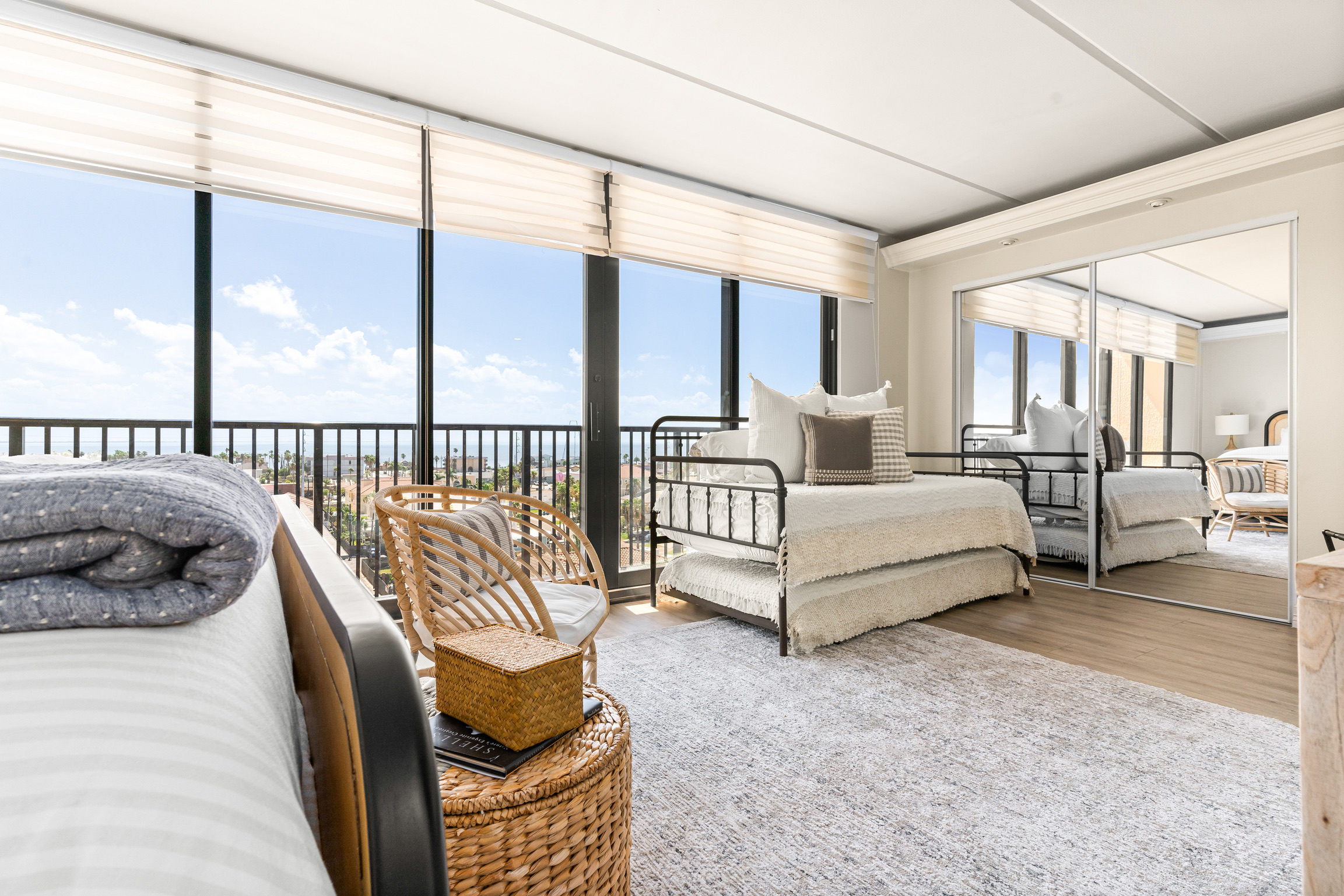  Luxury Beachfront Living - 物件實景