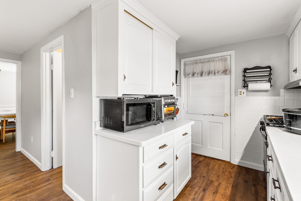 Lawrence, Massachusetts, 01843, United States, 3 Bedrooms Bedrooms, ,2 BathroomsBathrooms,Residential,For Sale,1999153