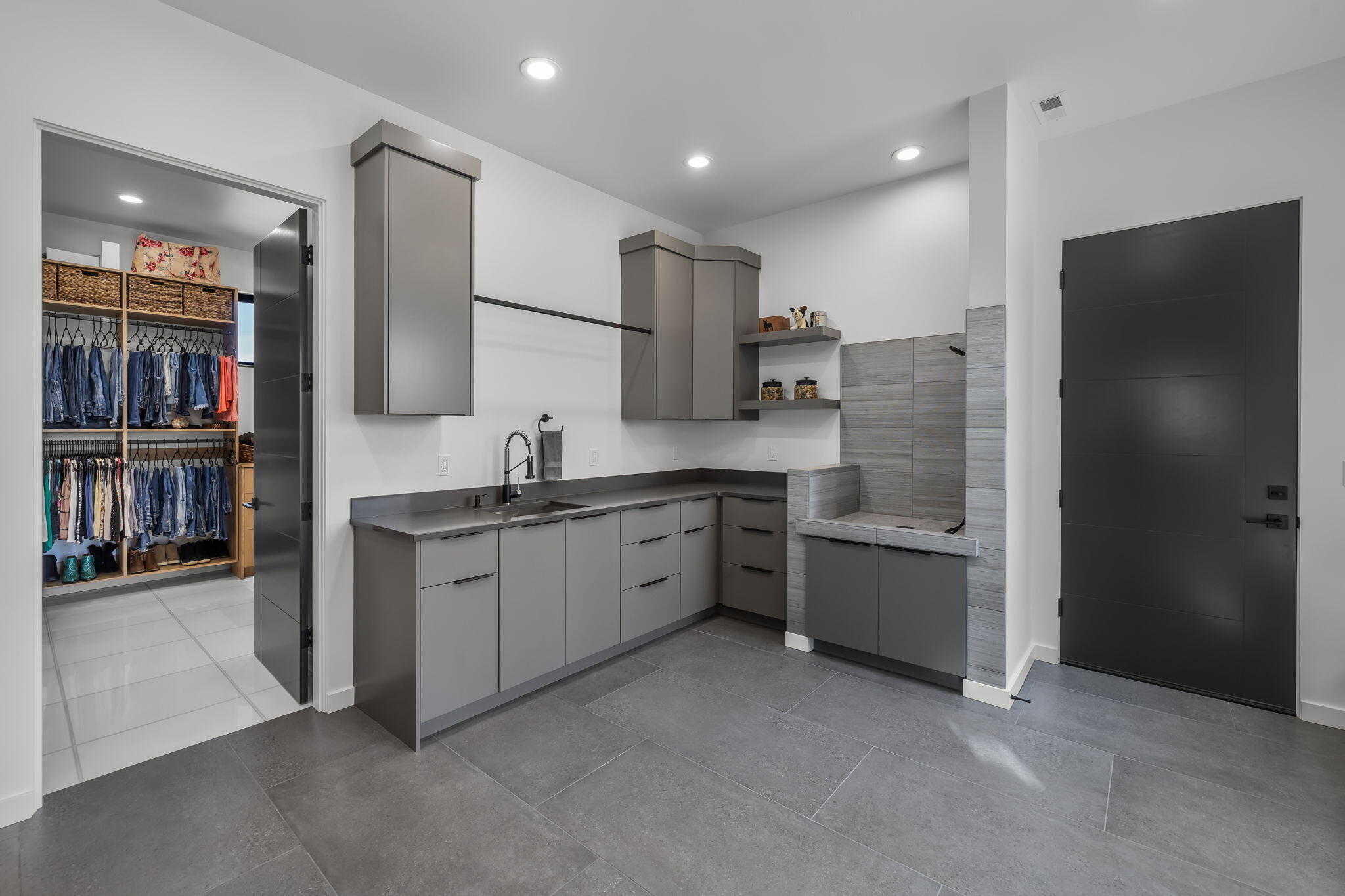 Powell Butte, Oregon, 97753, United States, 4 Bedrooms Bedrooms, ,5 BathroomsBathrooms,Residential,For Sale,1804820