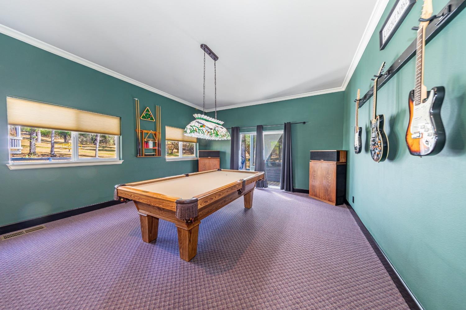 Ahwahnee, California, 93601, United States, 4 Bedrooms Bedrooms, ,3 BathroomsBathrooms,Residential,For Sale,1978318