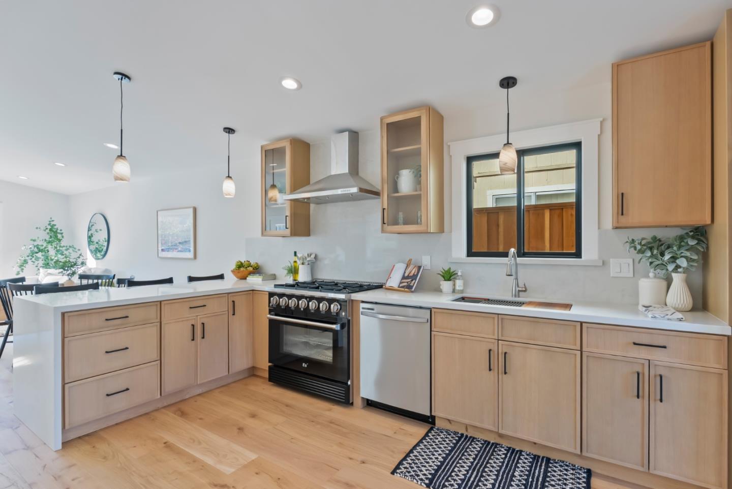 Capitola, California, 95010, United States, 2 Bedrooms Bedrooms, ,1 BathroomBathrooms,Residential,For Sale,1986205