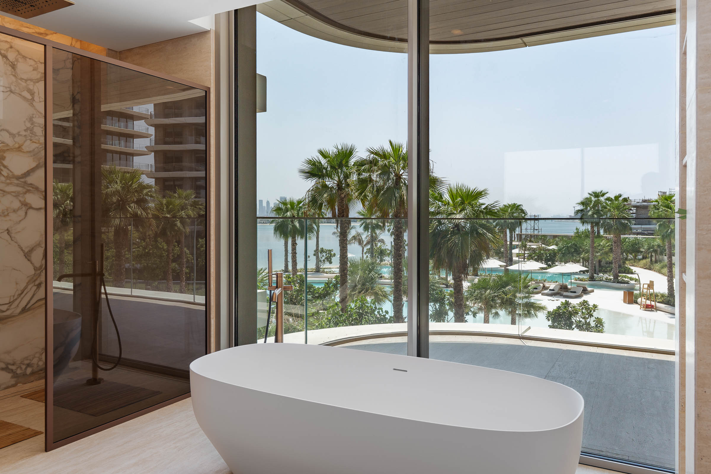  Brand-New Half-Floor Penthouse at Serenia Living - 物件實景