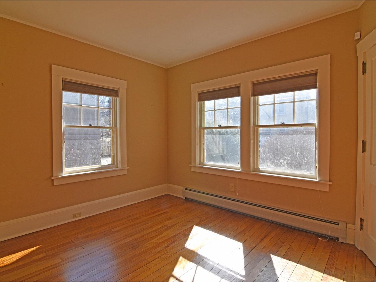 Burlington, Vermont, 05401, United States, 2 Bedrooms Bedrooms, ,2 BathroomsBathrooms,Residential,For Sale,1787470